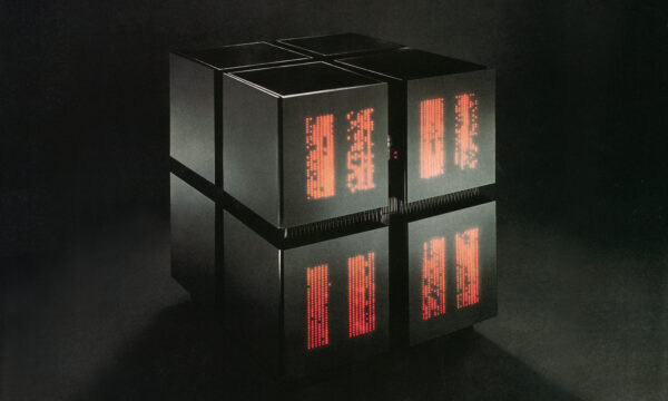 © Thinking Machines Corporation, Foto: Steve Grohe, 1986 © Thinking Machines Corporation, Foto: Steve Grohe, 1986